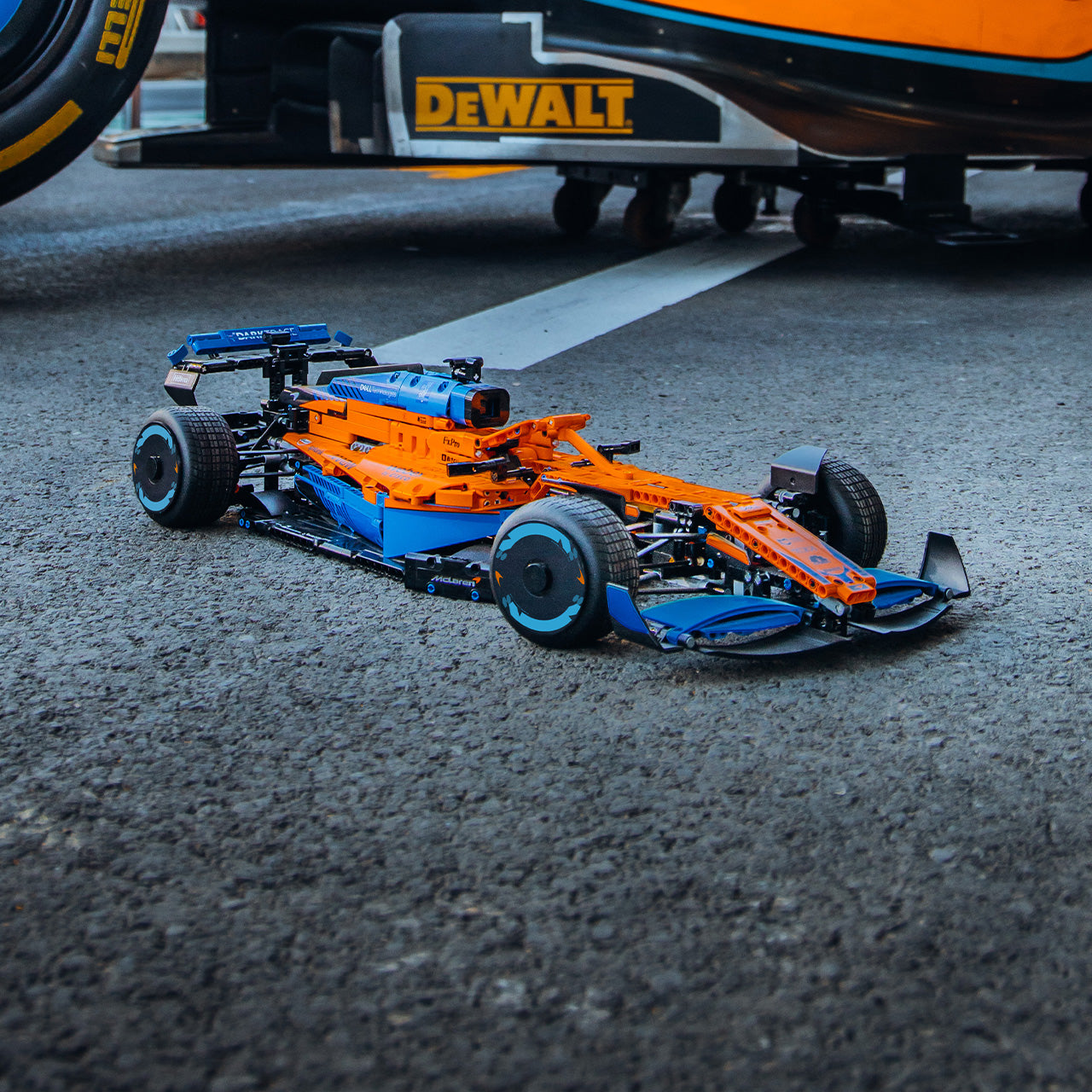 McLaren F1 1432 Pieces (Lego Compatible)